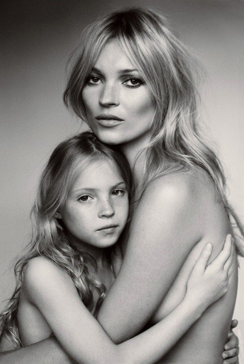 las-mejores-40-fotos-de-kate-moss-Lila-Grace-Moss-Hack