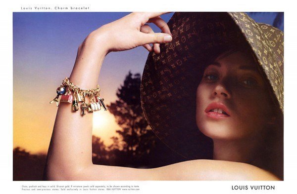 las-mejores-40-fotos-de-kate-moss-campaña-louis-vuitton